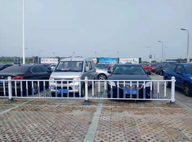 交警隊(duì)護(hù)欄